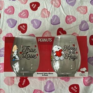 Peanuts True Love Kisses and Hugs Glass Set